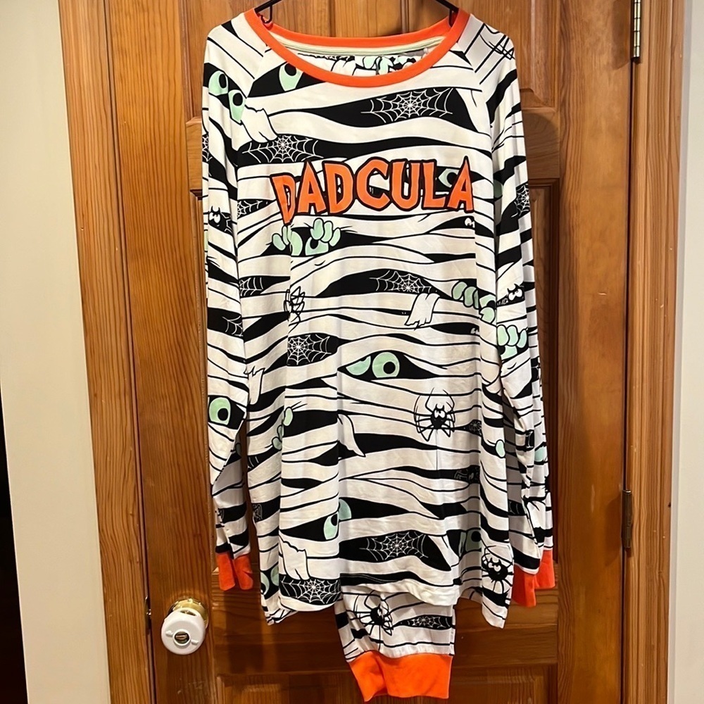 CELEBRATE Halloween Mens DADCULA 2 piece sleep set size 3X .